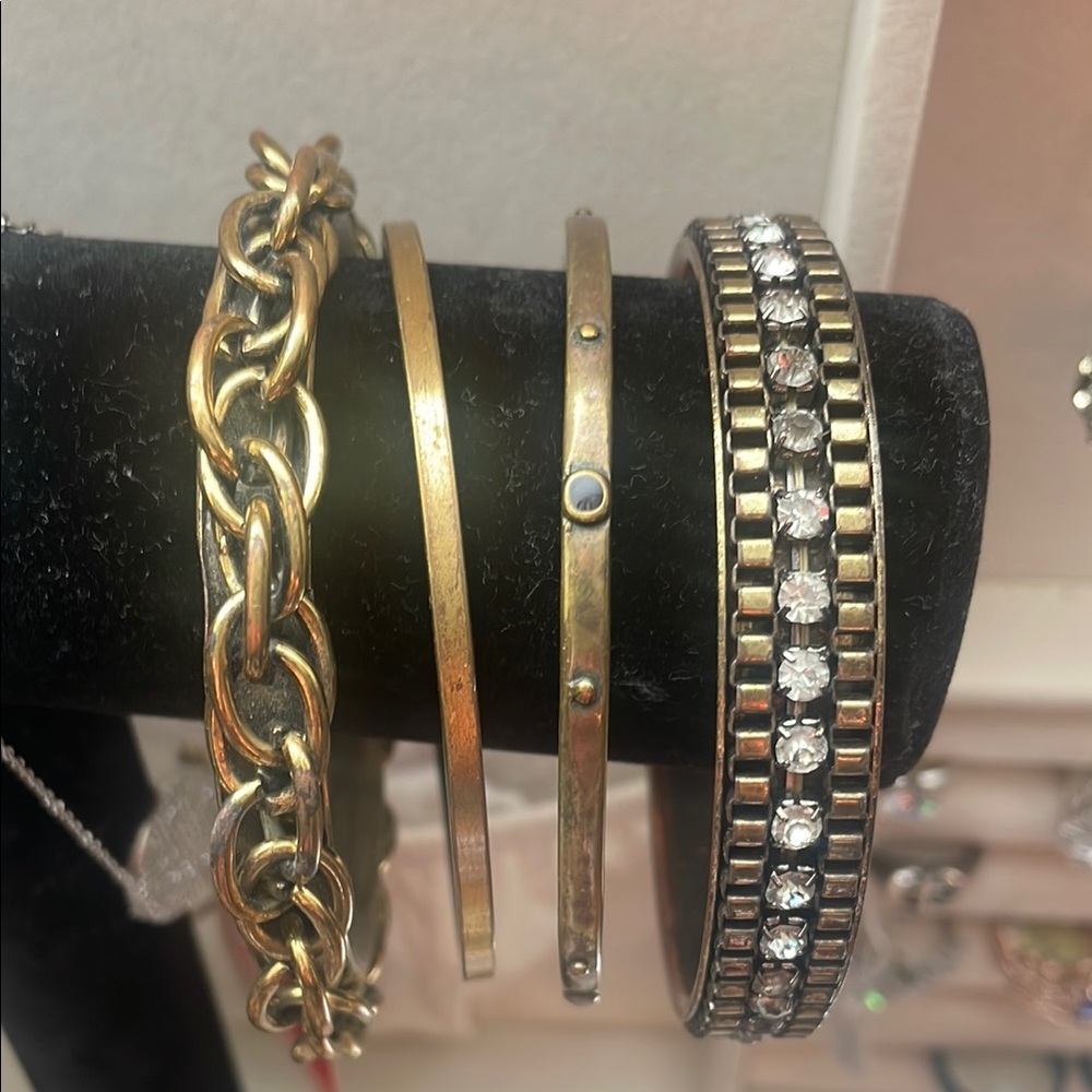Elegant 4 pc Gold and Bracelet Set